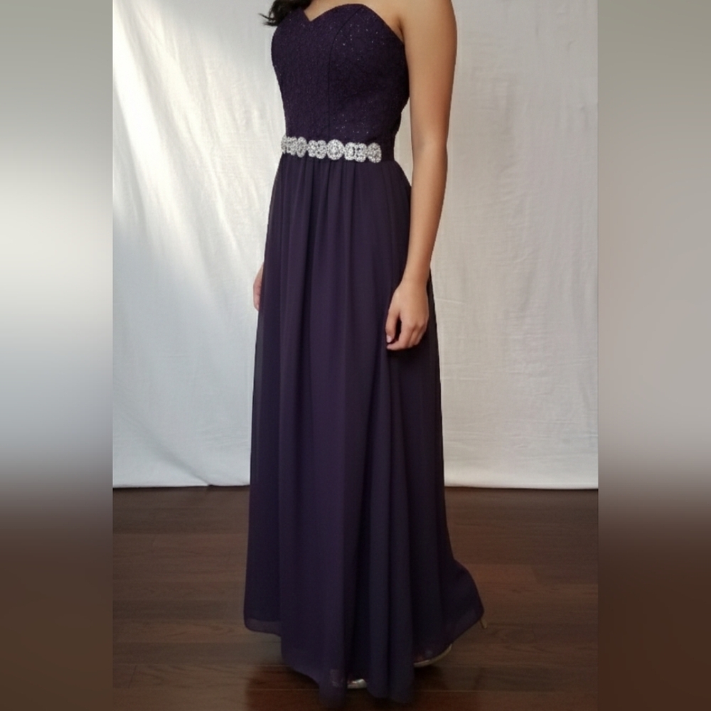 Speechless Dark Purple Strapless Dress Perfect for formal events. Size 13